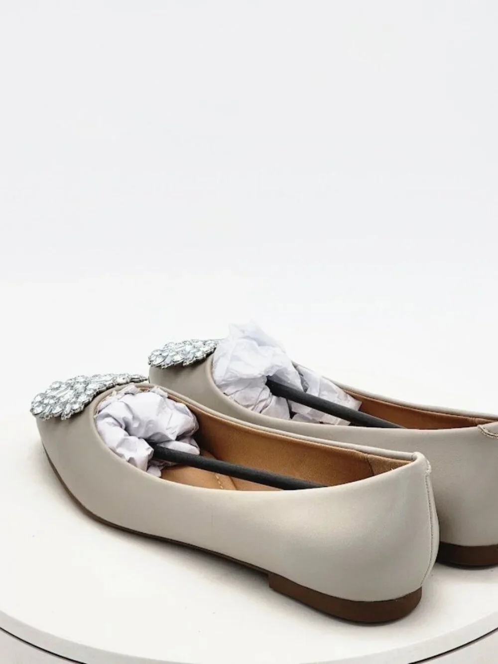 Journee Collection Renzo Gray Rhinestone Pointed Toe Flats Women's Size 7